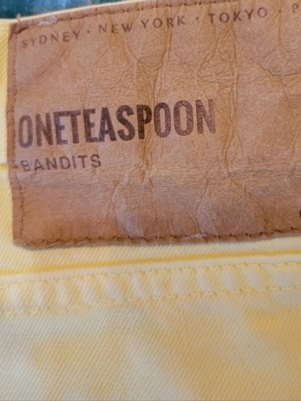 One Teaspoon Buttermilk Yellow Bandit Denim Cutoff Shorts 34 - Picture 6 of 6